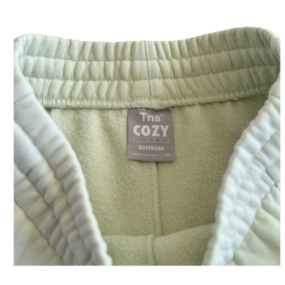 TNA Cozy Sweatfleece Boyfriend 5" Shorts in GD Brushed Green - Picture 3 of 4